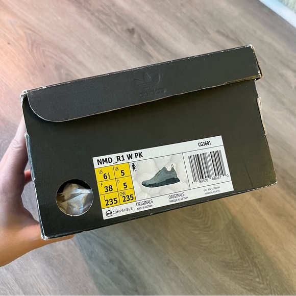 Adidas NMD R1 PK | Size 38 - Picture 6 of 10
